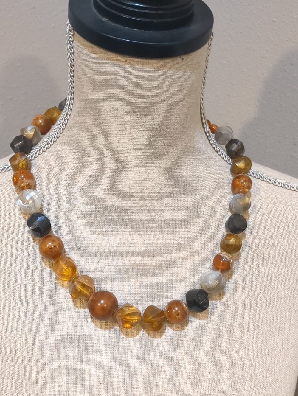Vintage Chunky Beaded Necklace - Women Jewelry
